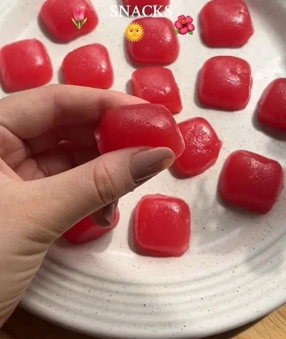 watermelon gelatin dessert 2026 04 25 100940 1