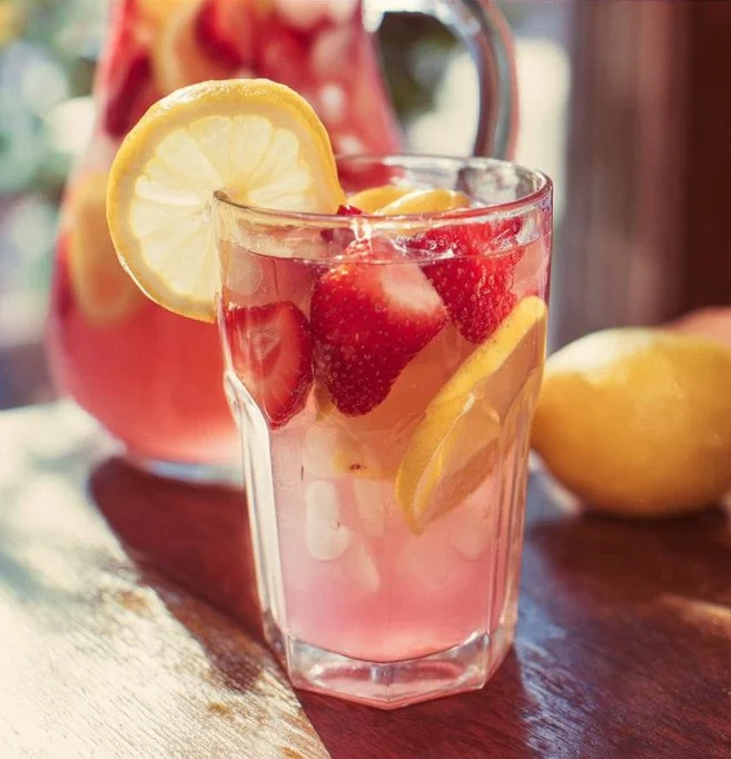 pink lemonade sangria 2026 05 22 221238 1